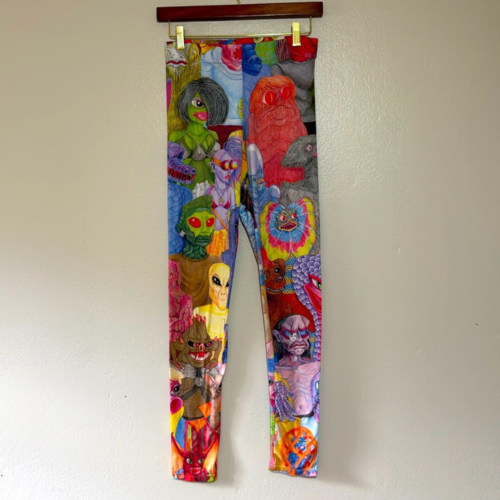 Threadless Leggings size small Monster print